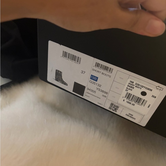 CHANEL 2019 Black Leather Heeled Boots - Picture 15 of 16